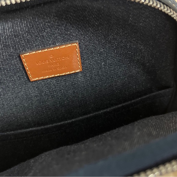 Sling bag. Luis Vuitton. - Picture 3 of 9